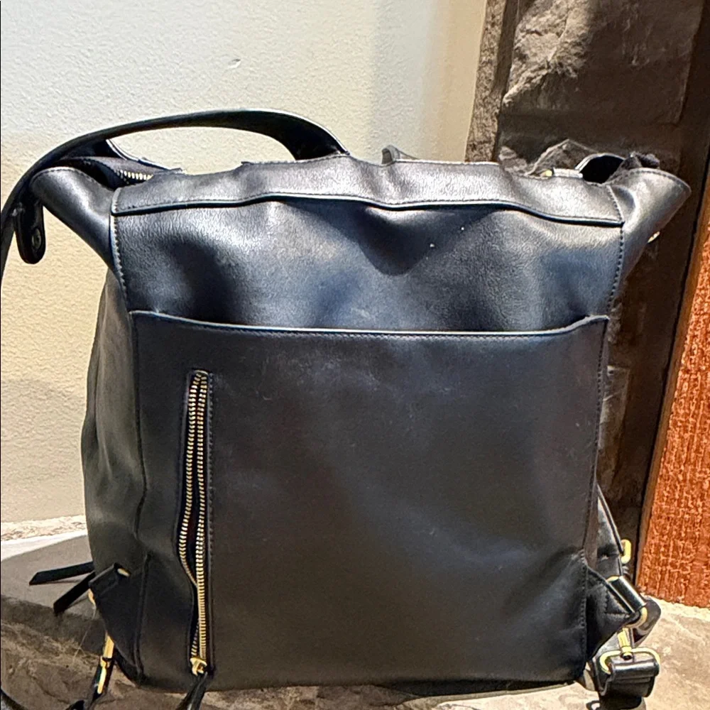 Fawn Design sleek black